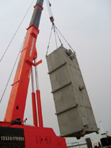 珠海天然氣液化項目冷箱、吸收塔設(shè)備安裝工程